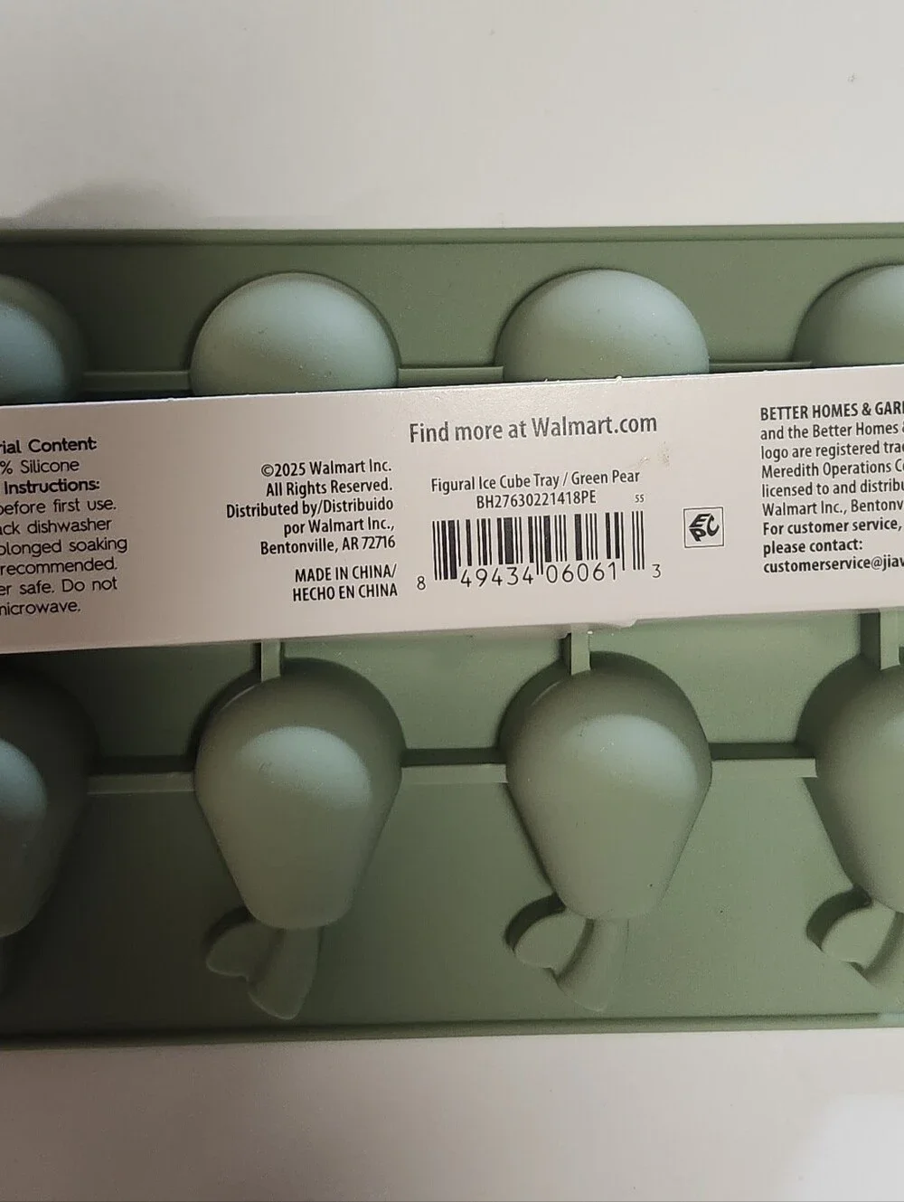 NWT Better Homes & Gardens Ice Cube Molds Silicone, Green Pear Novelty